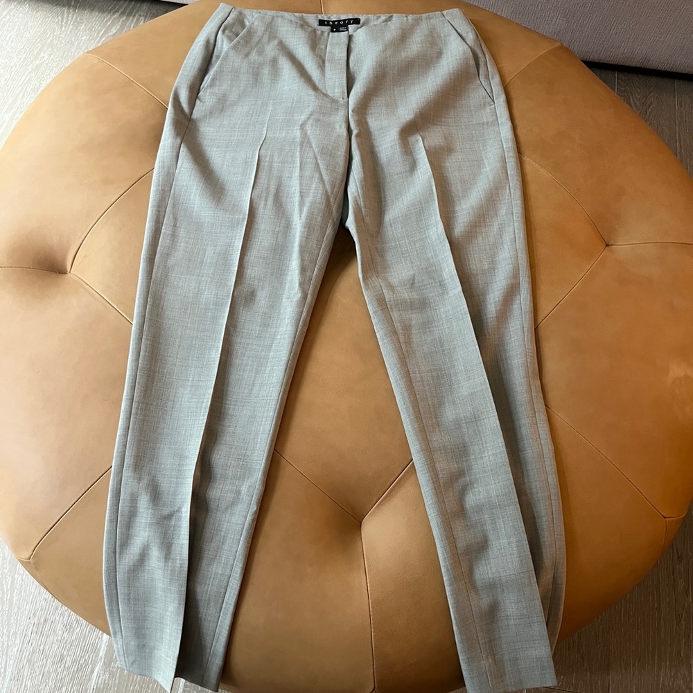 Theory Gray Cropped Pants